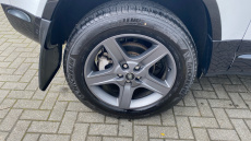 Land Rover Defender 3.0 D250 X-Dynamic SE 90 3dr Auto Diesel Estate